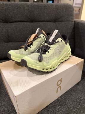 On Cloudultra Women's Trail Running Shoes Vine/Meadow - size 5W